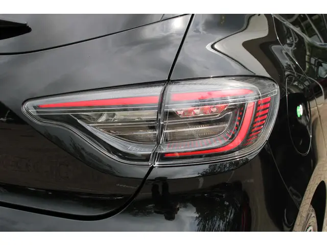 Renault Clio 1.0 TCe 90 GPF techno 2024 Benzine 31