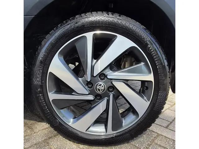 Toyota Aygo X 1.0 VVT-i MT Envy 2024 Benzine 8