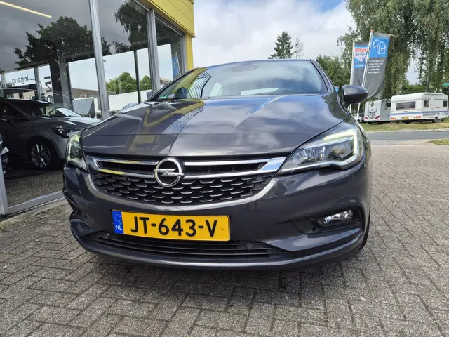 Opel Astra 1.4 Innovation 2016 Benzine 18