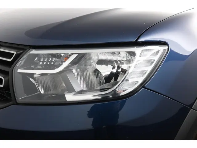 Dacia Logan MCV Stepway TCe 90 Tech Road 2019 Benzine 34