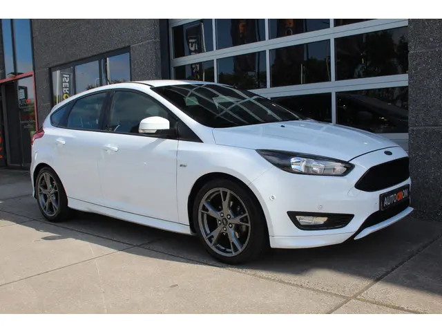 Ford Focus 1.0 ST-Line 126 Pk HB 2017 Benzine 10
