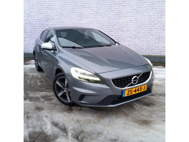Volvo V40 T3 Polar+ Sport Aut 2019 Benzine 4