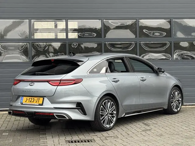 Kia ProCeed 1.4 T-GDI GT-PLUSLINE 2020 Benzine 3
