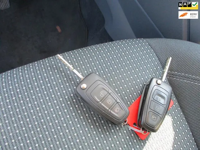 Ford C-MAX 1.0 Ambiente 2013 Benzine 11