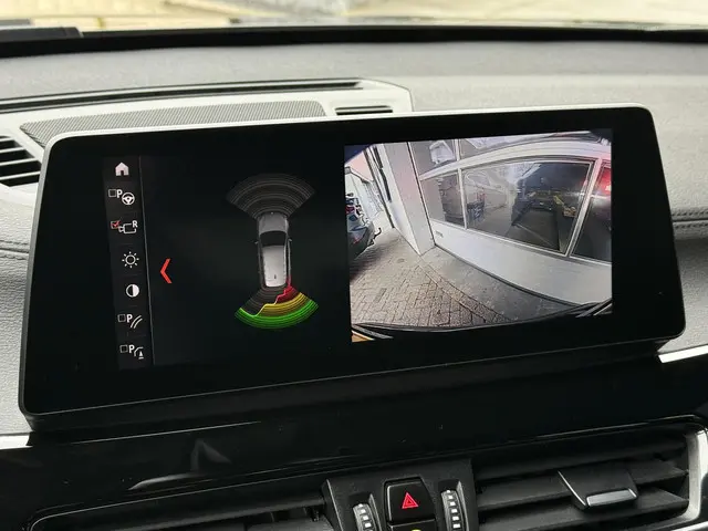 BMW X1 sDrive20i VDL Nedcar Edition 2020 Benzine 19