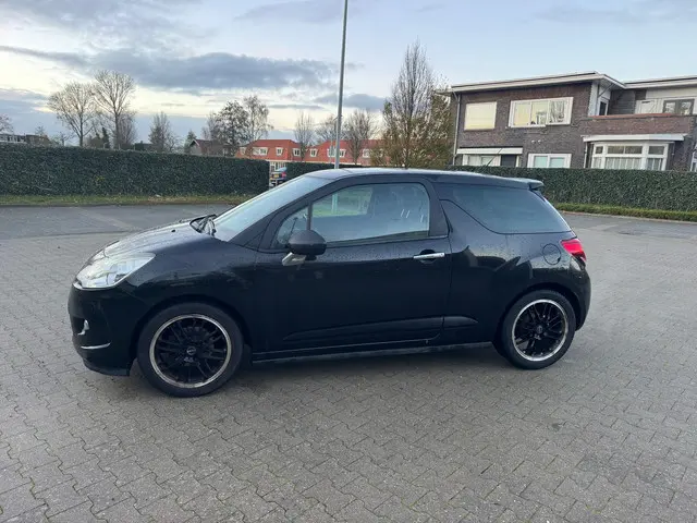 Citroën DS3 1.2 VTi So Chic 2013 Benzine 13