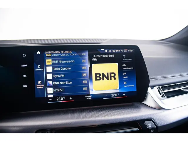 BMW 2 Serie Active Tourer 220i 2023 Benzine 56