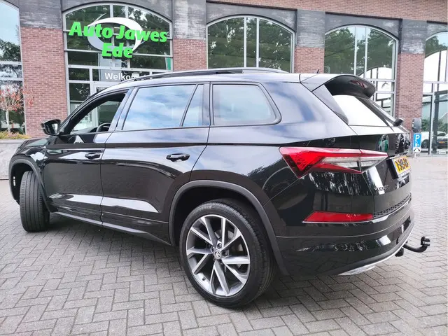 Škoda Kodiaq 1.5 TSI DSG Sportline Business 2023 Benzine 4