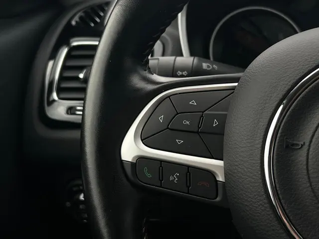 Jeep Compass 1.3T Limited 2021 Benzine 24