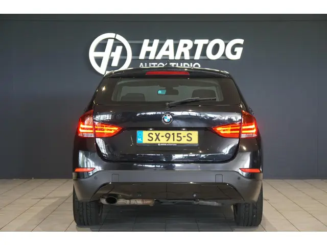 BMW X1 sDrive18i 2015 Benzine 6