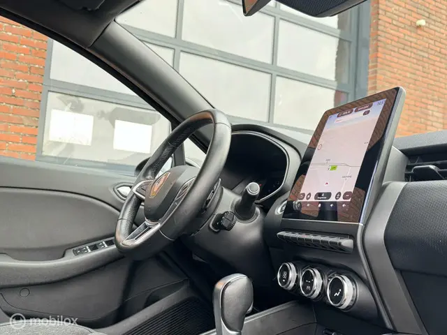 Renault Clio 1.3 TCe Intens automaat 2020 Benzine 14