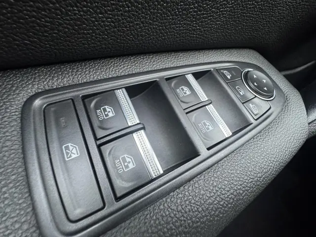 Renault Captur 1.3 TCe 130 Intens 2020 Benzine 34