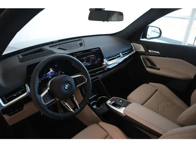 BMW iX1 eDrive20 2025 Elektrisch 7