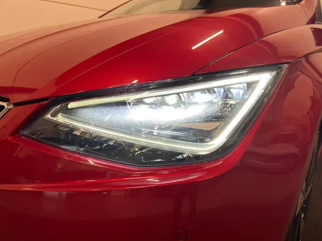 SEAT Ibiza 1.0 TSI FR Business Intense 2019 Benzine 4