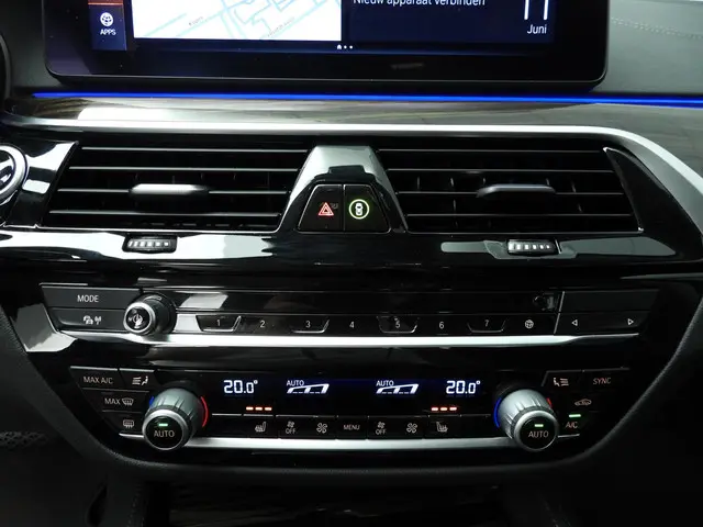 BMW 5 Serie Sedan 520i 2021 Benzine 14