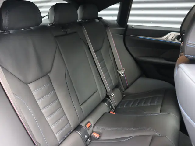 BMW i4 eDrive40 2025 Elektrisch 10