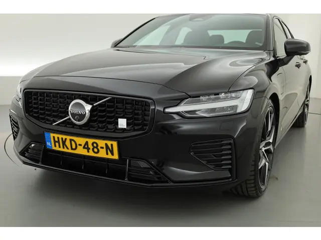Volvo S60 T8 Polestar Engineered 2024 Hybride Benzine 25