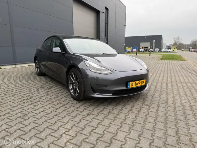 Tesla Model 3 Long Range AWD 75 kWh 2020 Elektrisch 8