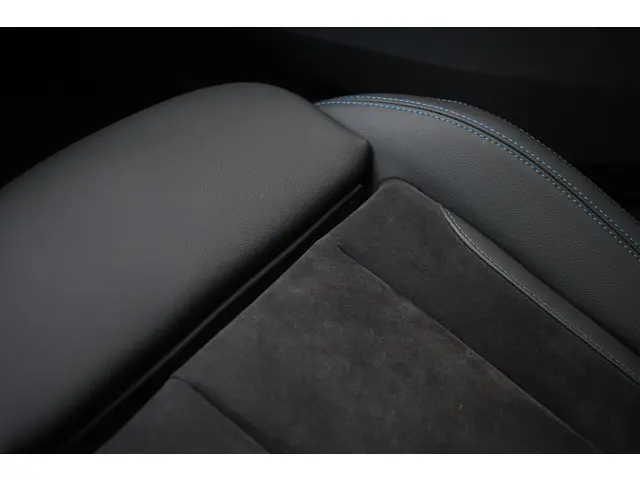 BMW 3 Serie Touring 330e M-Sport 2023 Hybride Benzine 79