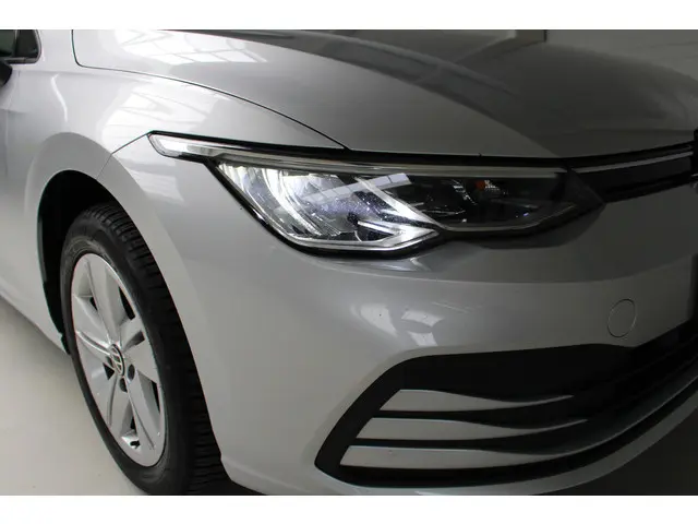 Volkswagen Golf 1.0 eTSI Life DSG 2021 Hybride Benzine 6
