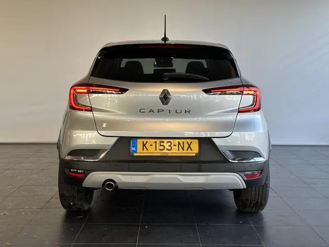 Renault Captur 1.3 TCe 140 Intens 2021 Benzine 22