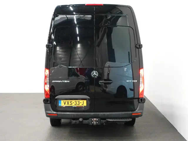 Mercedes-Benz Sprinter 317 L3H2 170PK 2021 Diesel 4