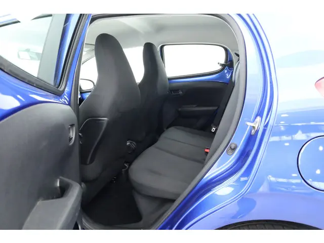 Peugeot 108 1.0 e-VTi 72 PK Allure 2018 Benzine 26