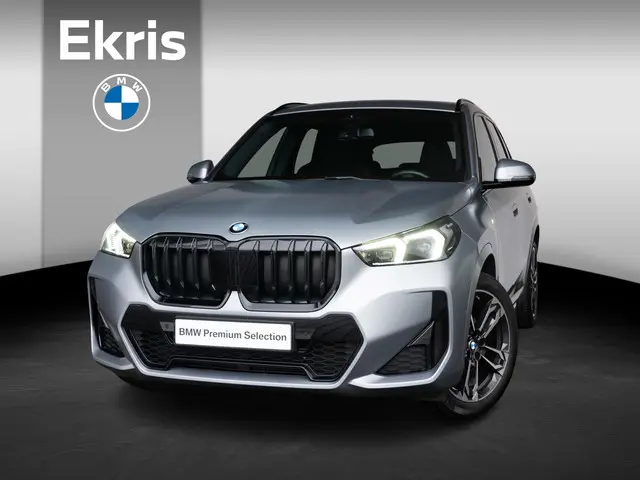BMW X1 sDrive18i 2022 Benzine