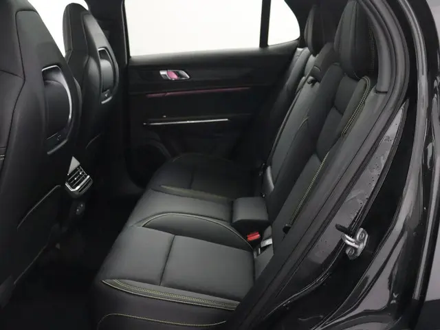 Lynk & Co 01 1.5 More 2025 Hybride Benzine 7