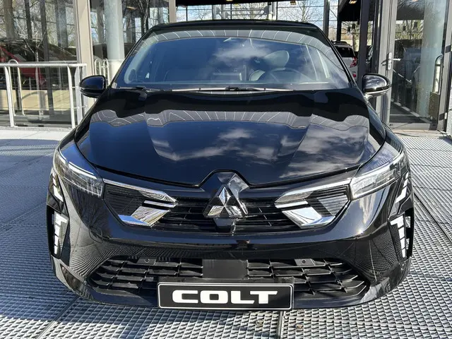 Mitsubishi Colt 1.0T MT First Edition 2025 Benzine 27