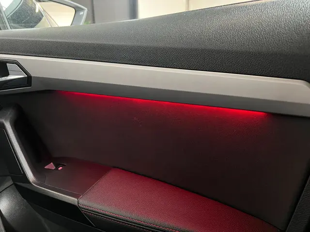 SEAT Arona 1.0 TSI DSG FR LED KEYLESS PDC 2019 Benzine 18