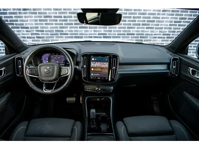 Volvo XC40 Recharge Core 2022 Elektrisch 6