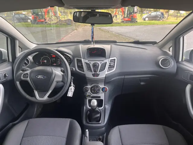 Ford Fiesta 1.25 ST LINE 82 PK 2012 Benzine 10