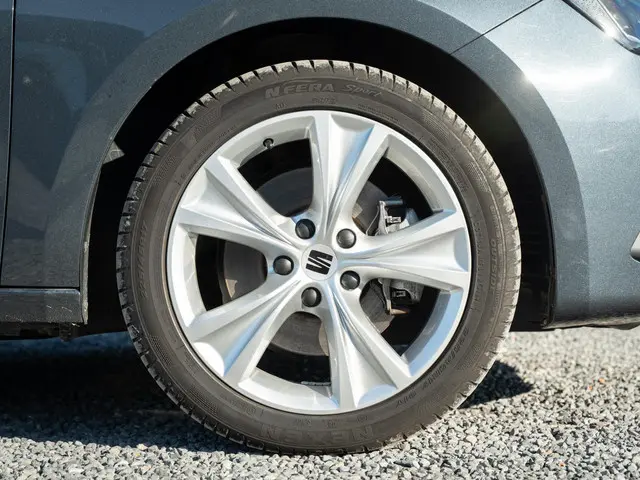 SEAT Leon 1.4 TSI eHybrid PHEV FR 2022 Hybride Benzine 10