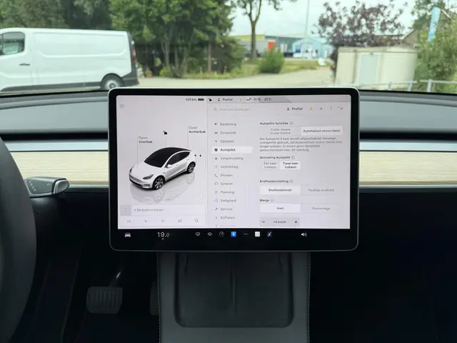 Tesla Model Y Aut. Range Plus 2022 Elektrisch 25