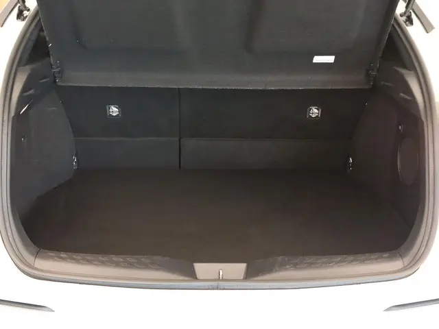 Toyota C-HR 2.0 Hybrid Bi-Tone 2020 Hybride Benzine 12