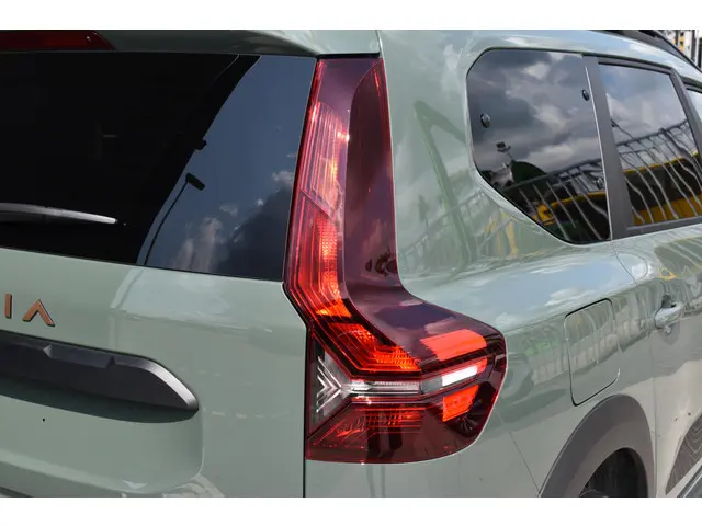Dacia Jogger Extreme 2025 Benzine 8