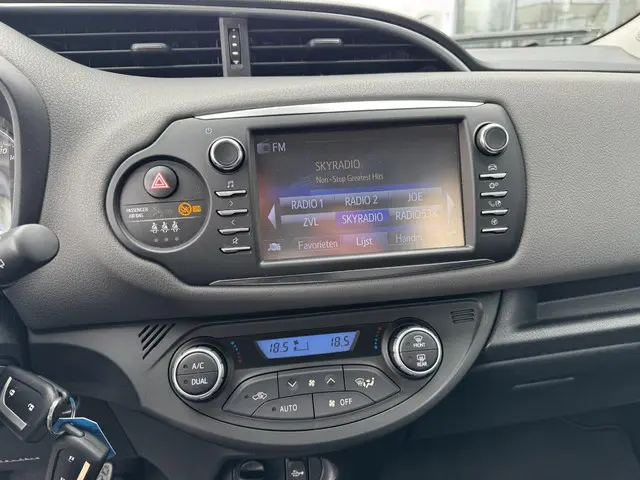 Toyota Yaris 1.5 Hybrid Active 2019 Hybride Benzine 14