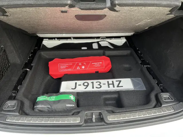 Volvo V60 2.0 B3 Business Pro 2020 Benzine 33