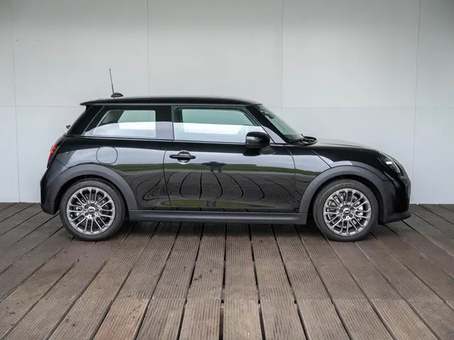 MINI 3-Deurs Cooper C 2024 Benzine 4