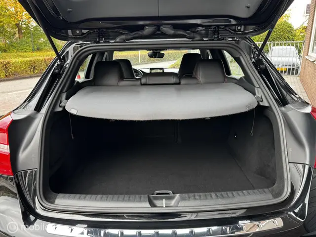 Mercedes-Benz GLA 180 Prestige 2016 Benzine 14