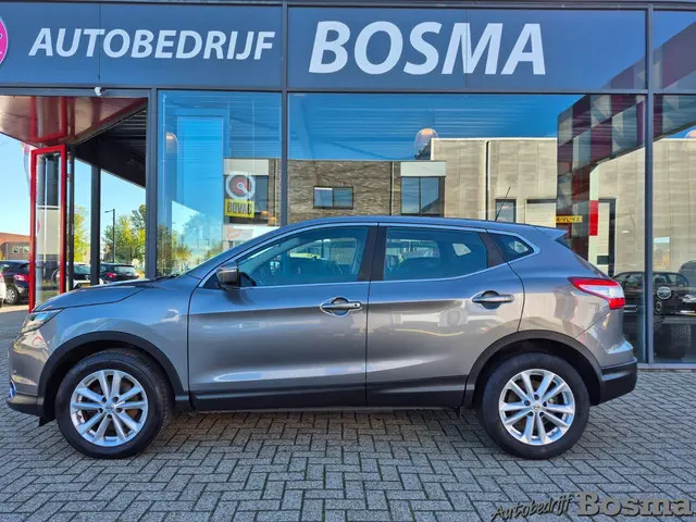 Nissan QASHQAI 1.2 Acenta 2014 Benzine 2