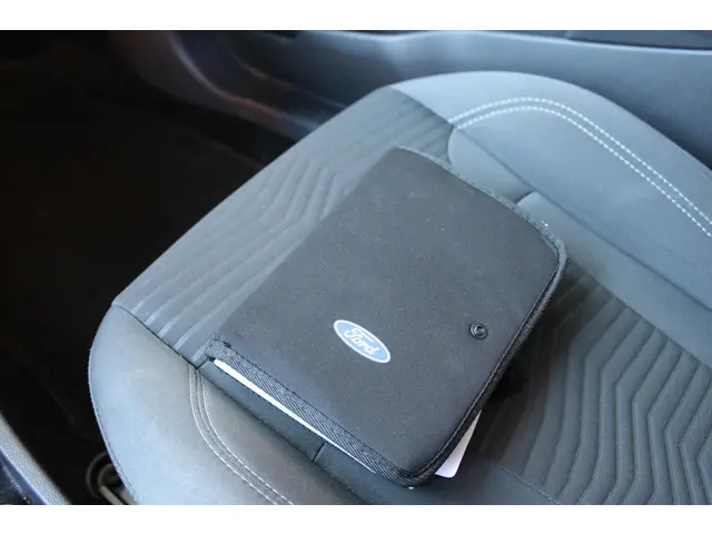 Ford Fiesta 1.0 EcoBoost 100 PK Titanium 2013 Benzine 19