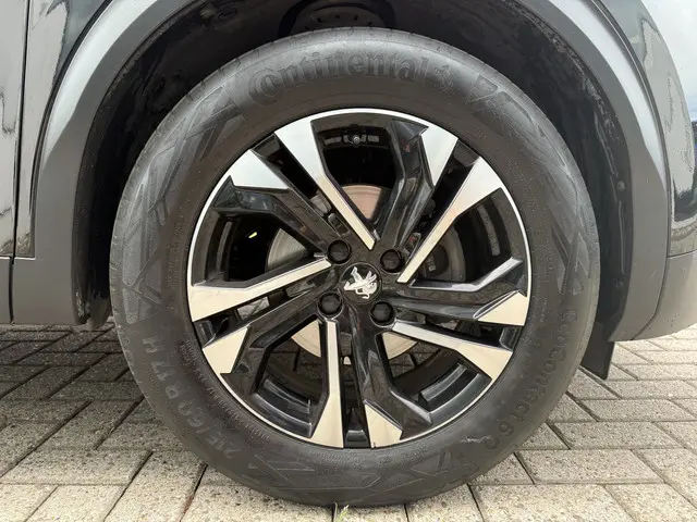 Peugeot 2008 1.2 PureTech Allure Pack 2022 Benzine 10