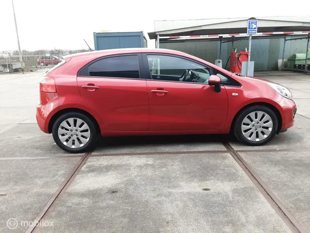 Kia Rio 1.4 CVVT ExecutiveLine 2014 Benzine 12