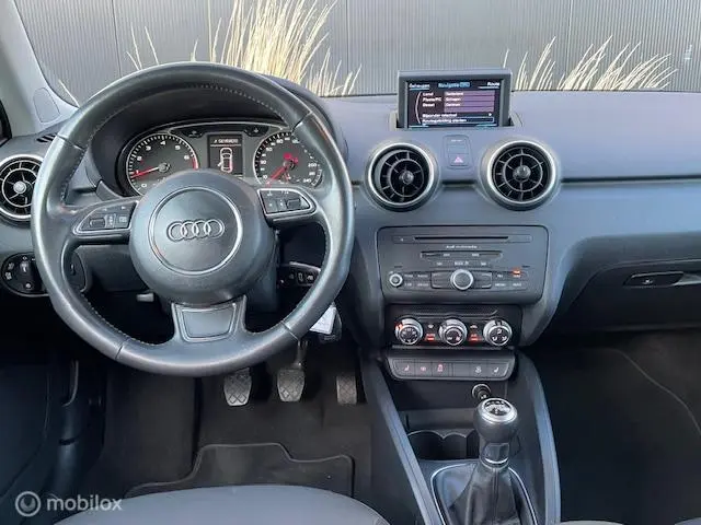 Audi A1 Sportback 1.2 TFSI Attraction 2012 Benzine 7