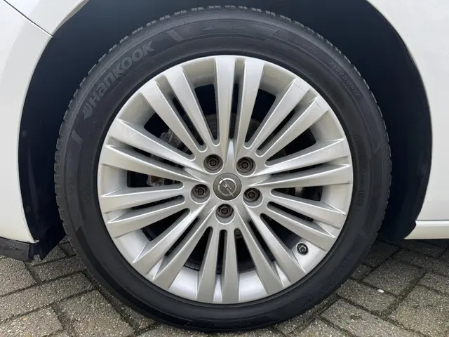 Opel Astra 1.4 Turbo Sport + 2016 Benzine 38