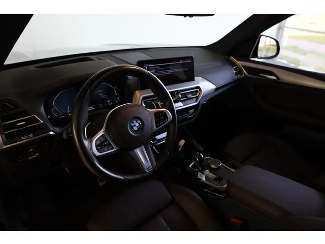 BMW X3 xDrive30e 2024 Hybride Benzine 7
