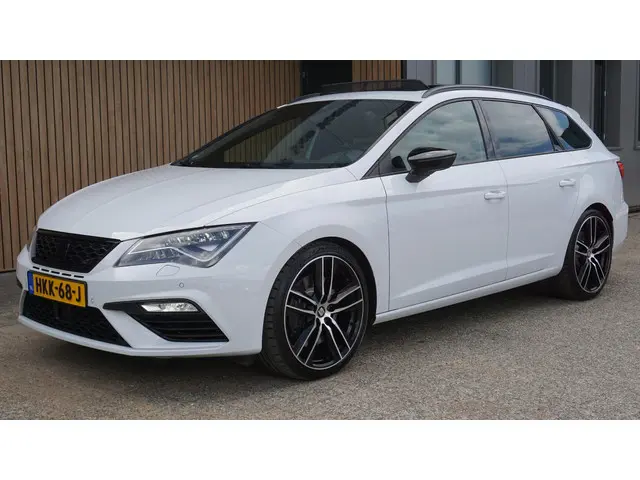 SEAT Leon ST Cupra 2.0 TSI 301pk 4DRIVE 2019 Benzine 4