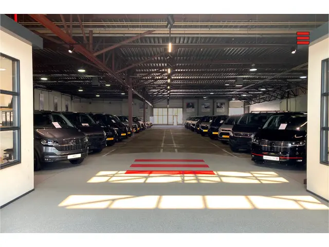 Volkswagen Transporter 2.0 TDI L1 H1 Airco 2022 Diesel 36